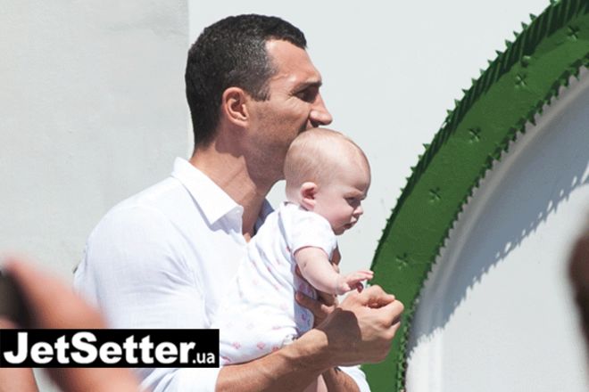 Кличко и Хайден покрестили в Киеве дочь: яркие фото