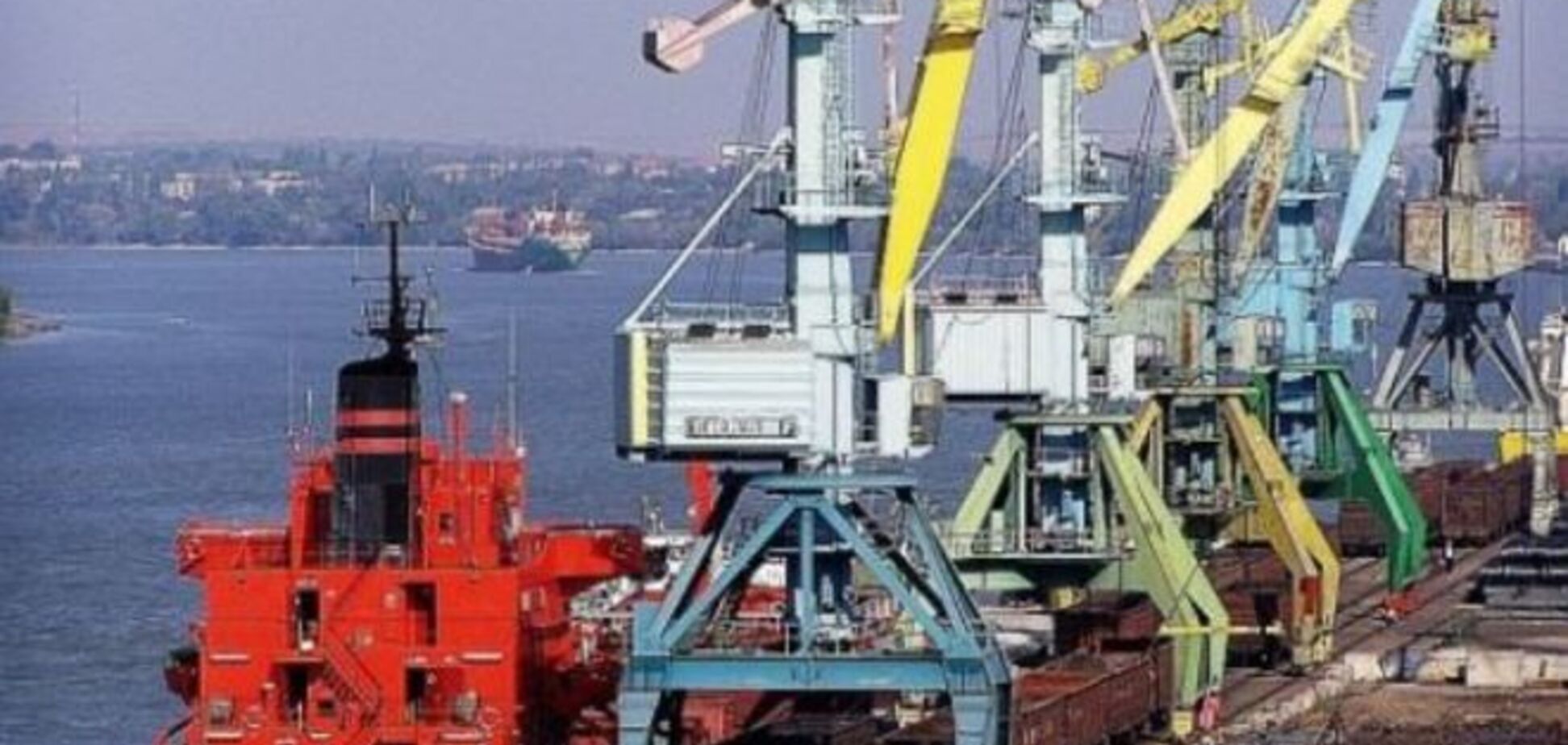 Названа главная причина сдерживания инвестиций в украинские порты