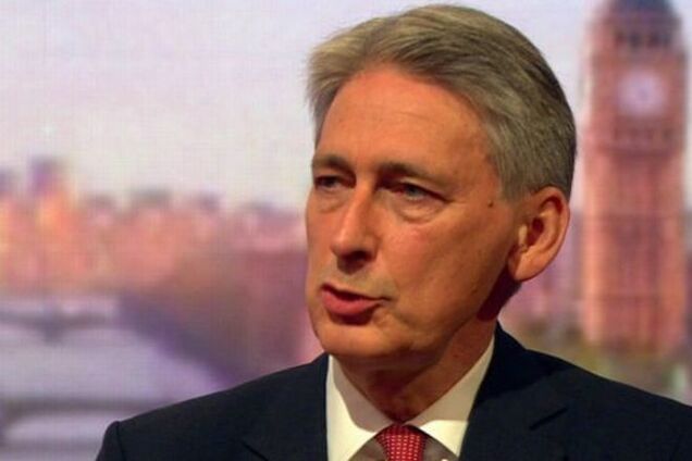 Путин не исключил военного вторжения на Донбасс - МИД Британии