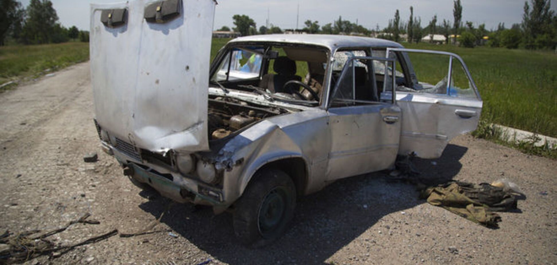 Під Красногорівкою на міні підірвалося авто з українськими бійцями