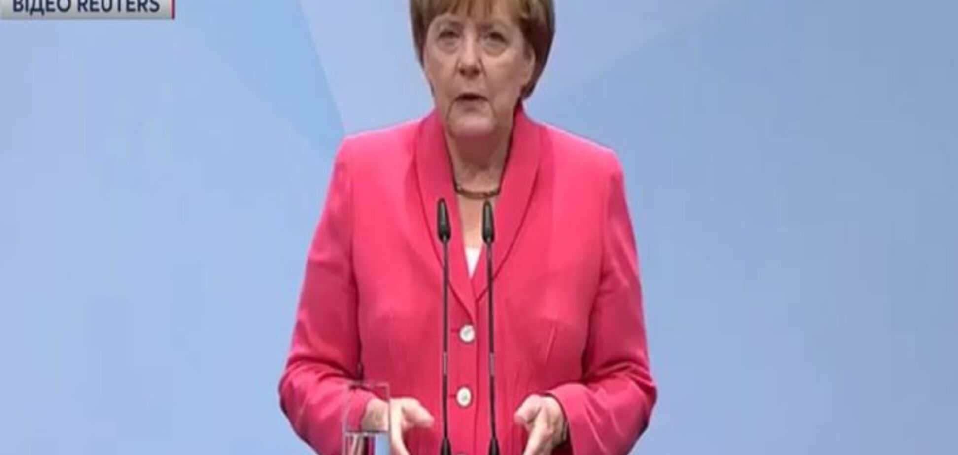 Меркель - Путину: вначале выполнение 'Минска-2', а потом снятие санкций