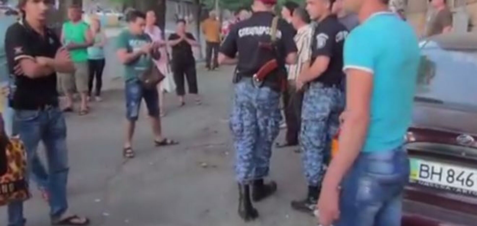  В Одессе толпа чуть не растерзала виновника кровавого ДТП: видео аварии