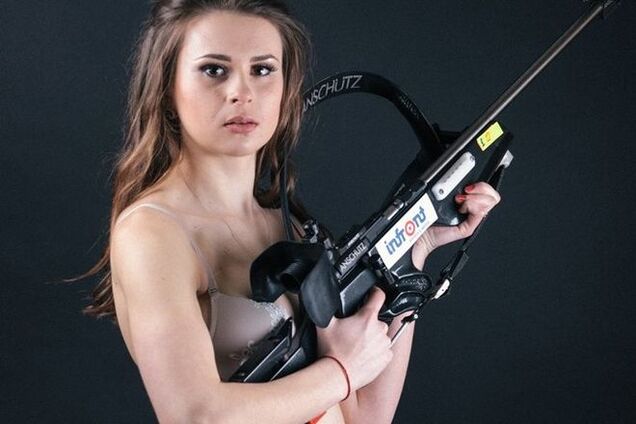 Украинская биатлонистка обнажилась перед камерой: пикантное фото