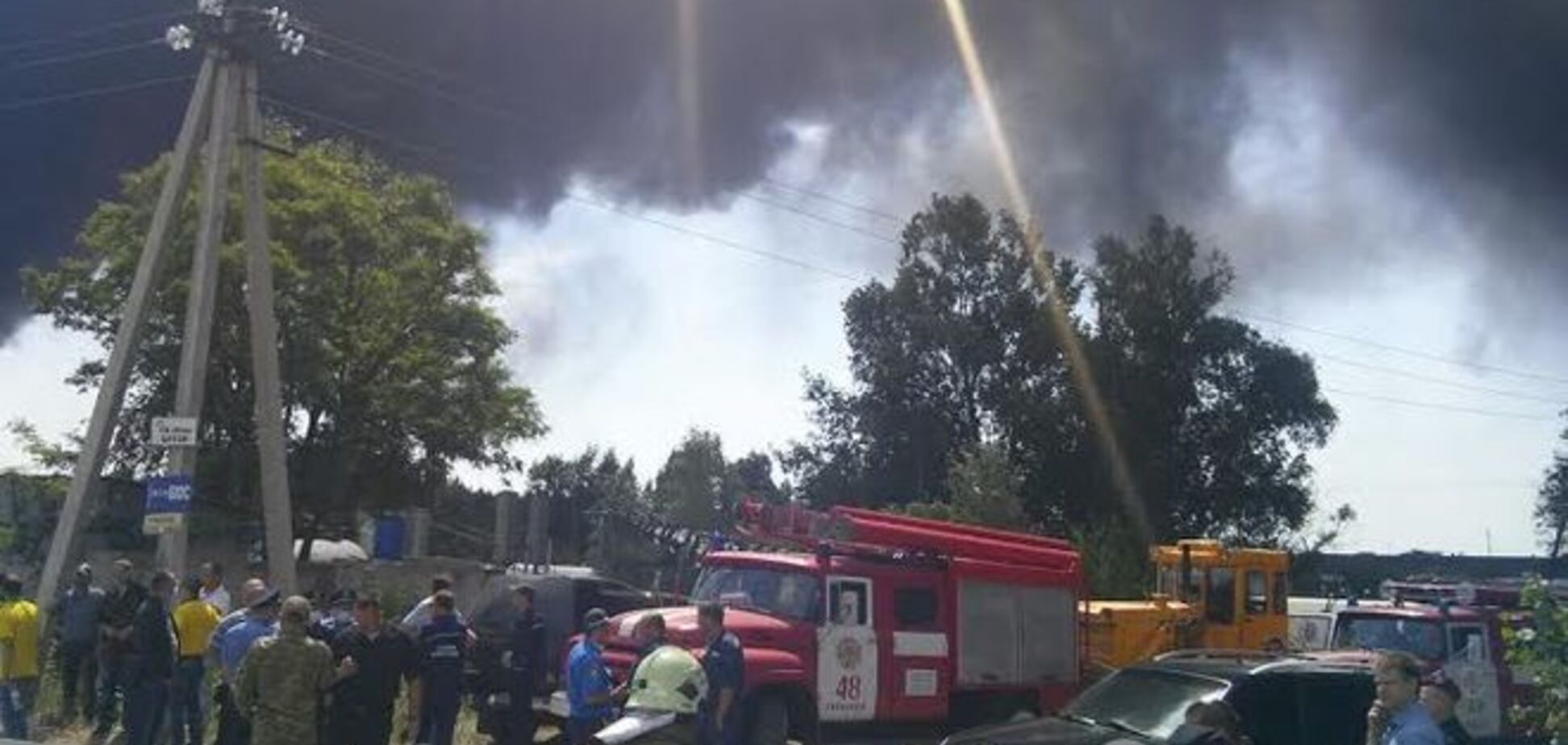 Пожежа на нафтобазі у Василькові: проходить масова евакуація