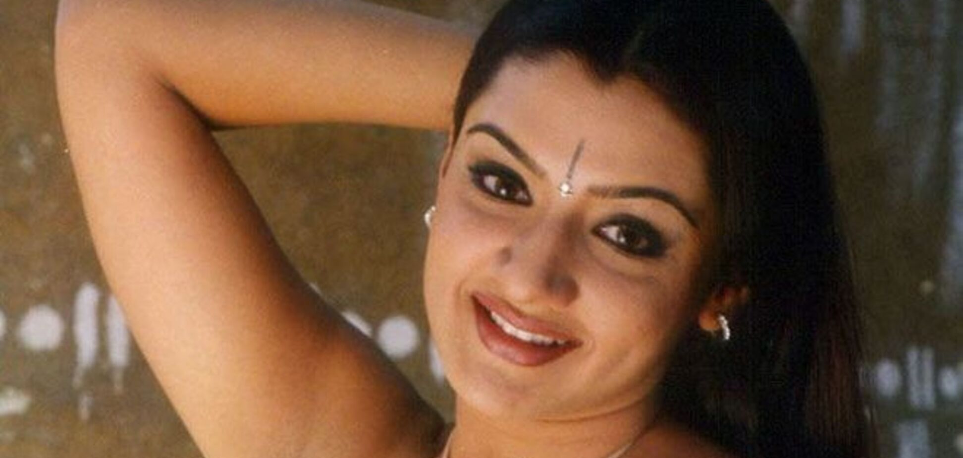 В США умерла молодая звезда Болливуда после операции по липосакции