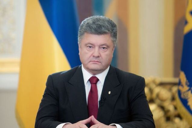 Порошенко до кінця дня відправить проект Конституції в Раду