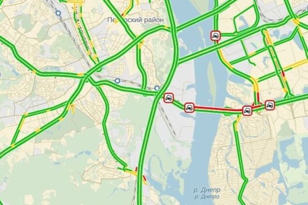 В Киеве парализовано движение на Южном мосту