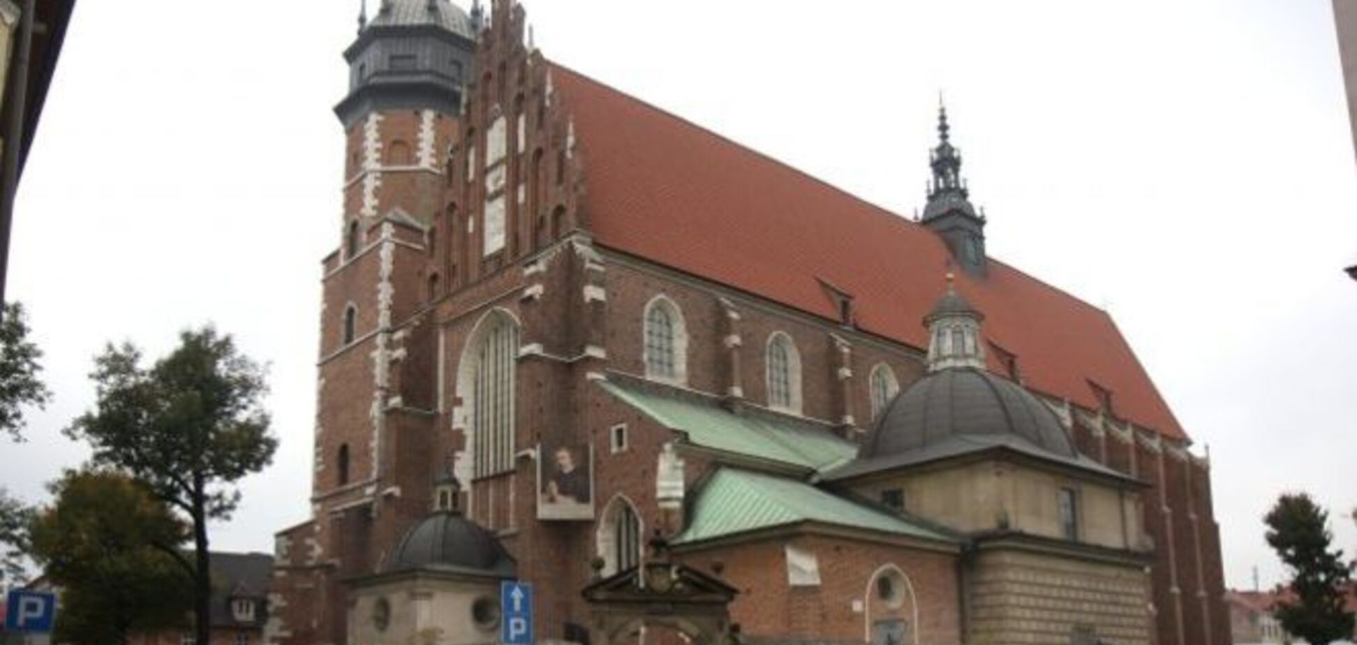 Украинец в Польше пытался украсть из храма черепа монахов