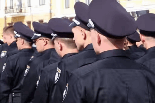 Пойду в полицию. Журналист снял скрытой камерой свой отбор в патрульные: видеофильм