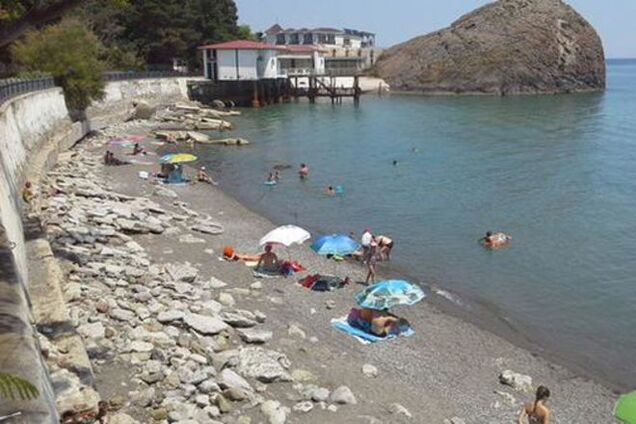 Народна забава. Кримчани знімають порожні пляжі 'в не сезон': фото і відеофакти