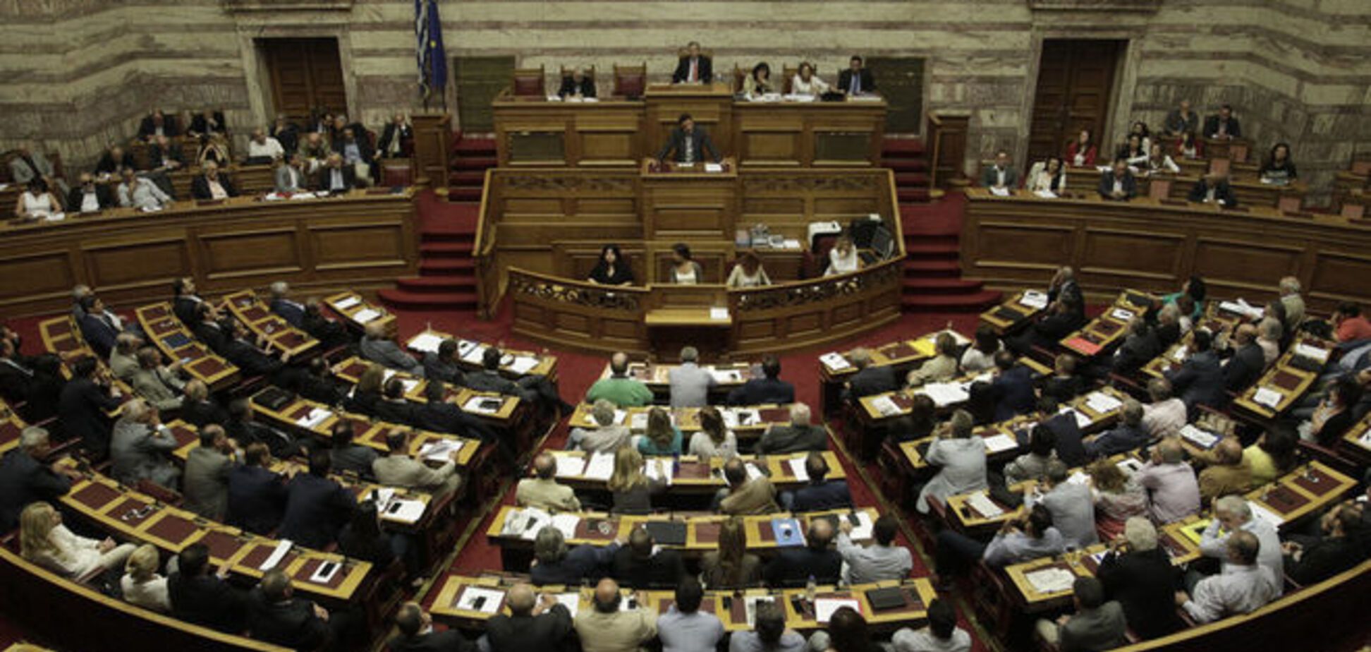 Спасение? Парламент Греции принял план реформ