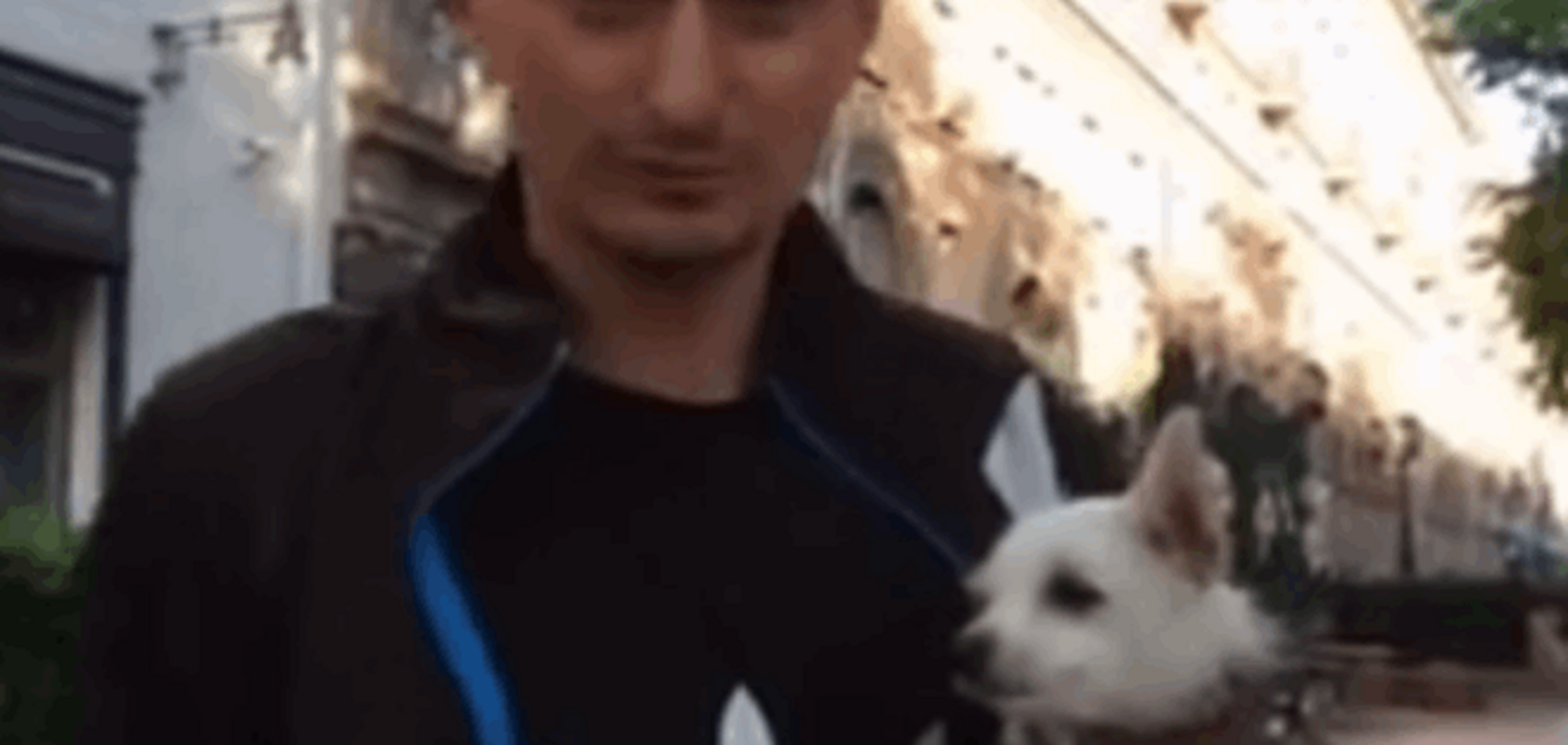 'Это 'Правый сектор'! В Минске мужчину в майке с трезубцем выгнали с площади Свободы