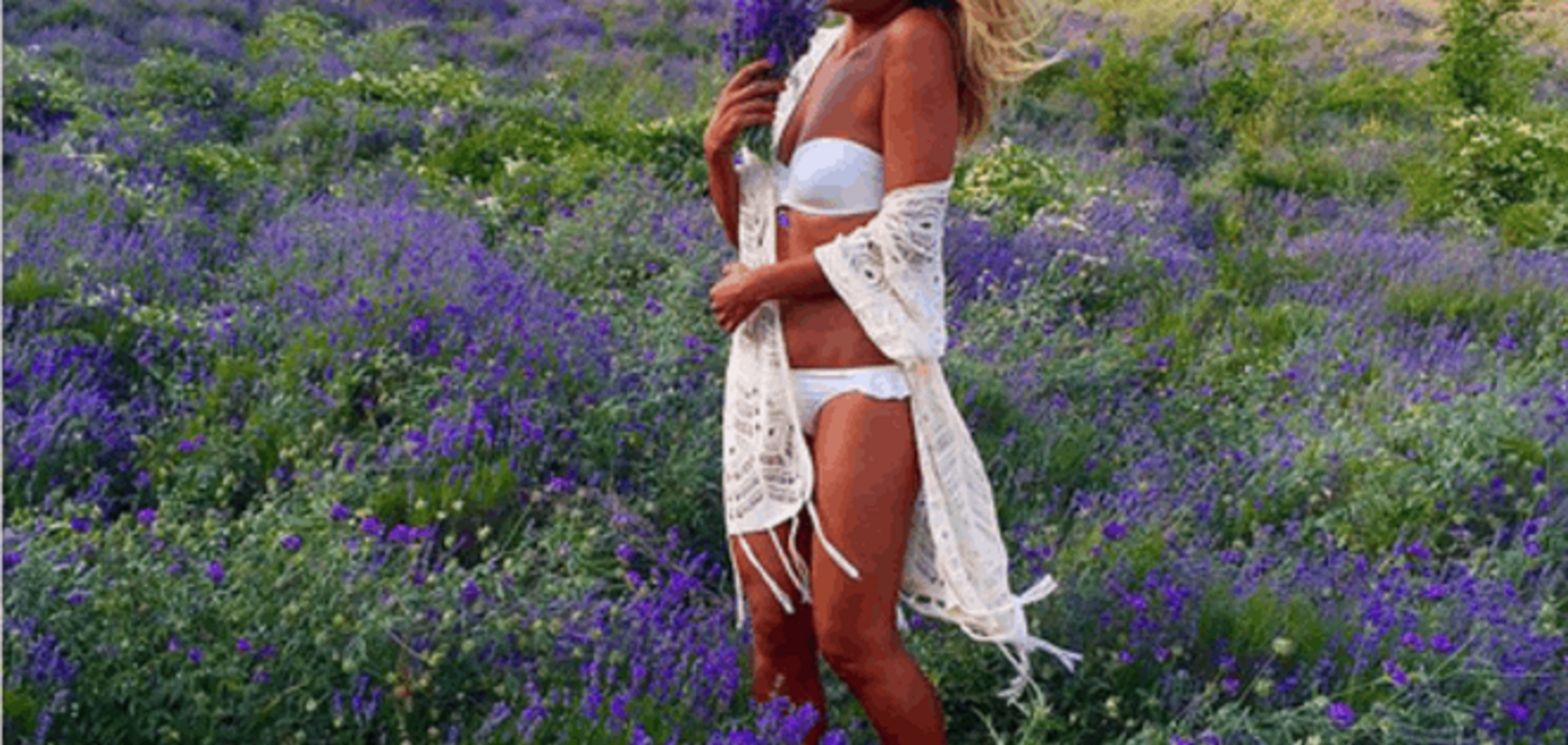 Кримський відпочинок чемпіонів: Яна Клочкова в бікіні і лавандове поле