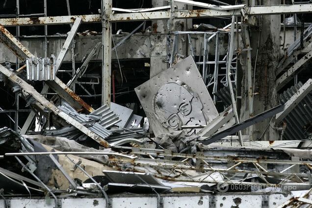 Люди террориста Гиви пилят здание донецкого аэропорта