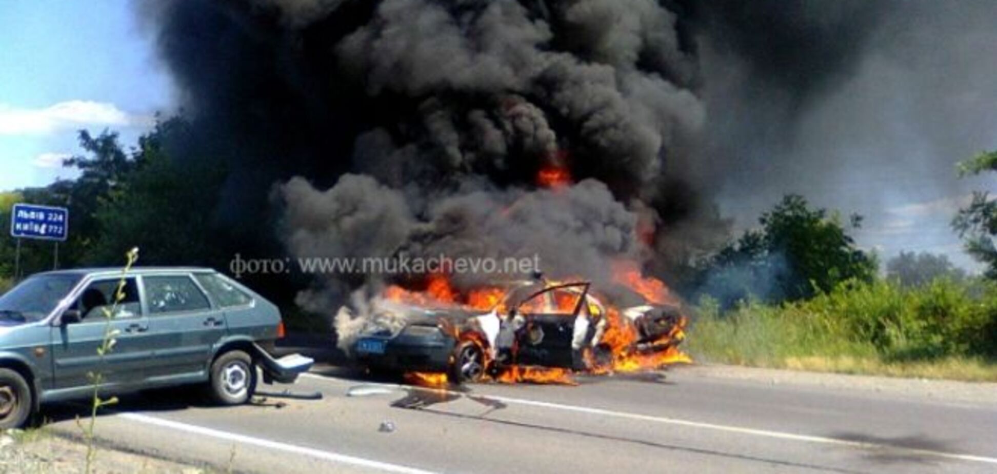 Перестрелка в Мукачево: появились новые фото с места бойни
