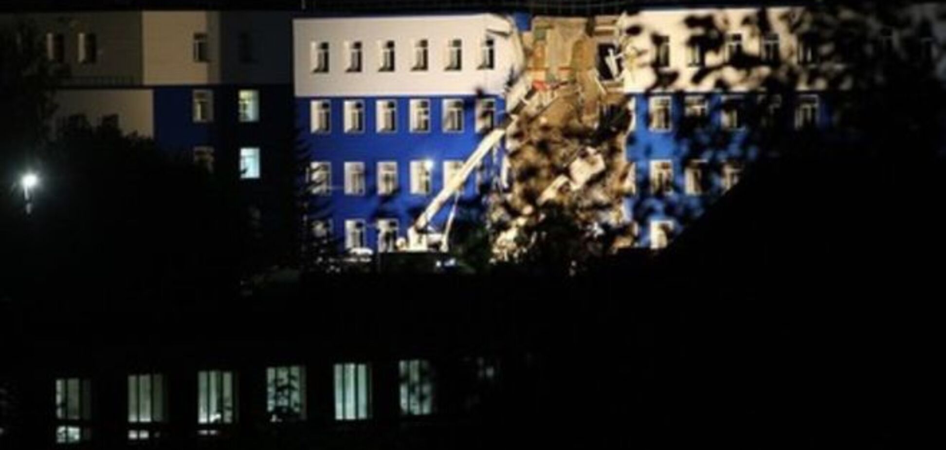 При обвале казармы в России погибло 23 военных: видео жуткого ЧП