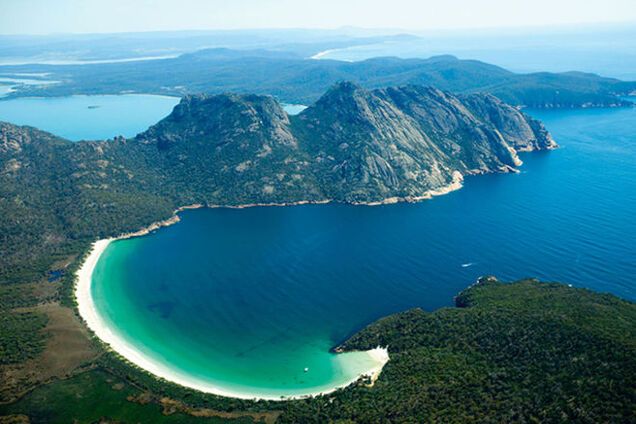 Топ-10 найкрасивіших островів світу: фоторепортаж