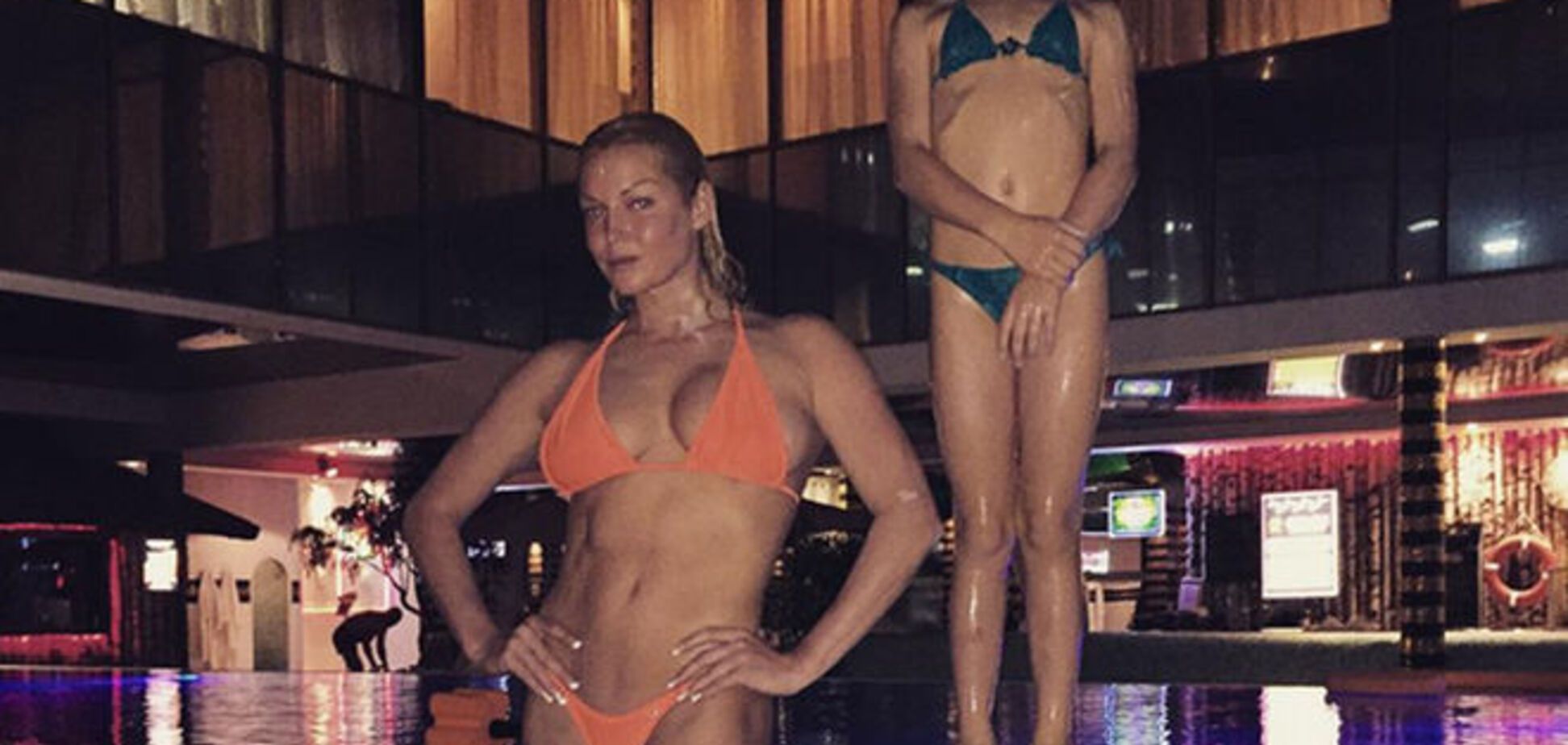 Волочкова в лаптях попарилась в бане: новые снимки