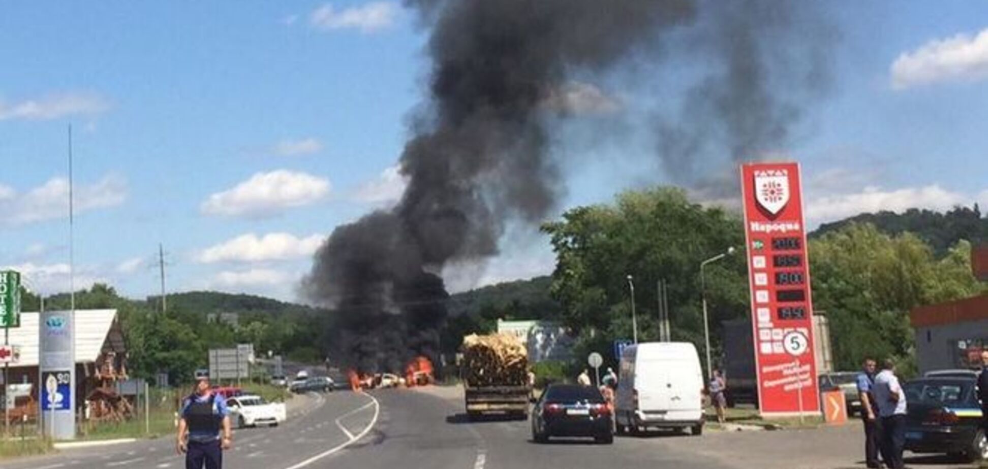 У Украины два варианта: справедливость для всех, или 'варяги' на танках