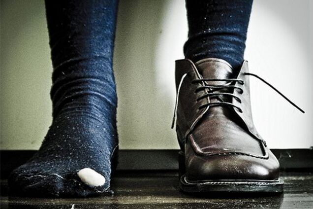 Середній клас 'вмирає'. Українцям не вистачає навіть на їжу: опублікована інфографіка