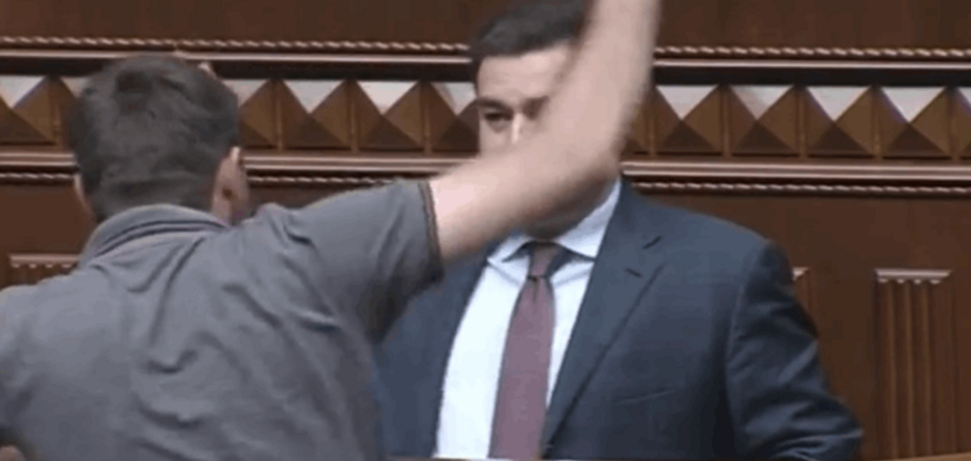 Парасюк и Бондарь едва не подрались в Раде из-за 'Правого сектора'