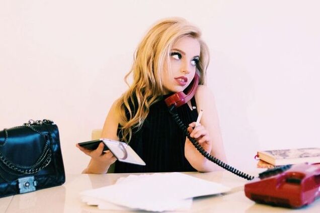 Фотограф показал, как макияж и правильный свет, могут изменить девушку