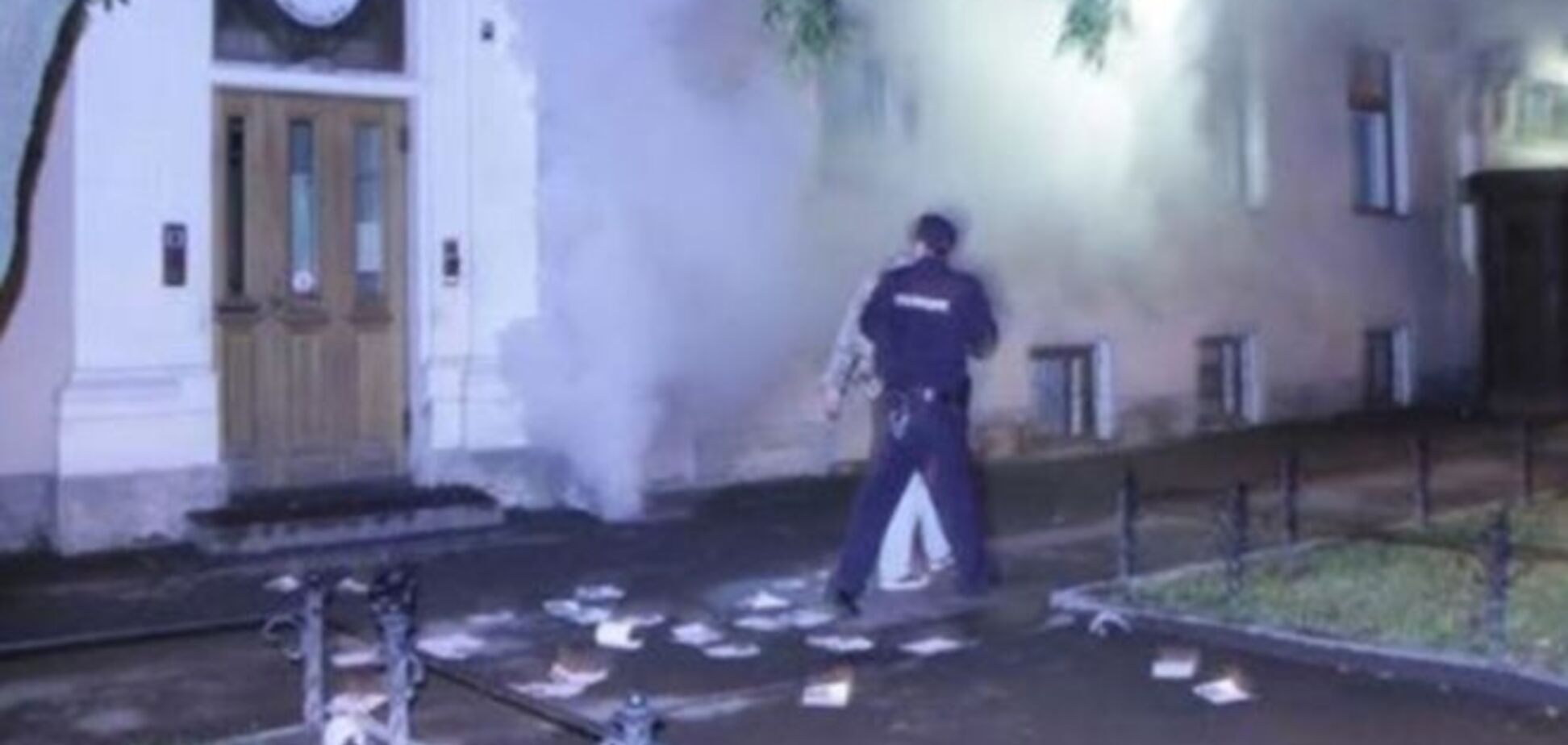 У Росії яйцями і димовими шашками переконували Латвію вийти з НАТО