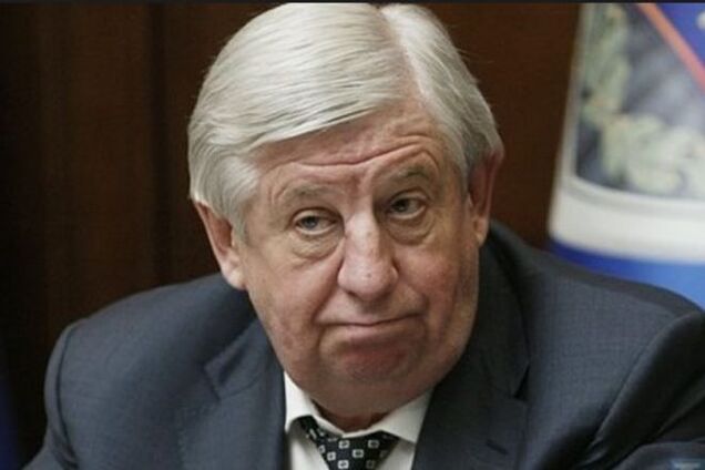 Шокин лично требует в суде признать незаконными обыски у VIP-прокуроров - Найем