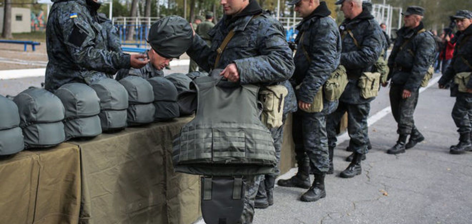 Чиновников будут сажать за закупку некачественной продукции для армии: нардепы поддержали законопроект