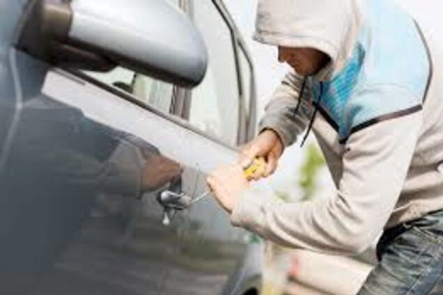 У Києві у прокурора ГПУ викрали іномарку