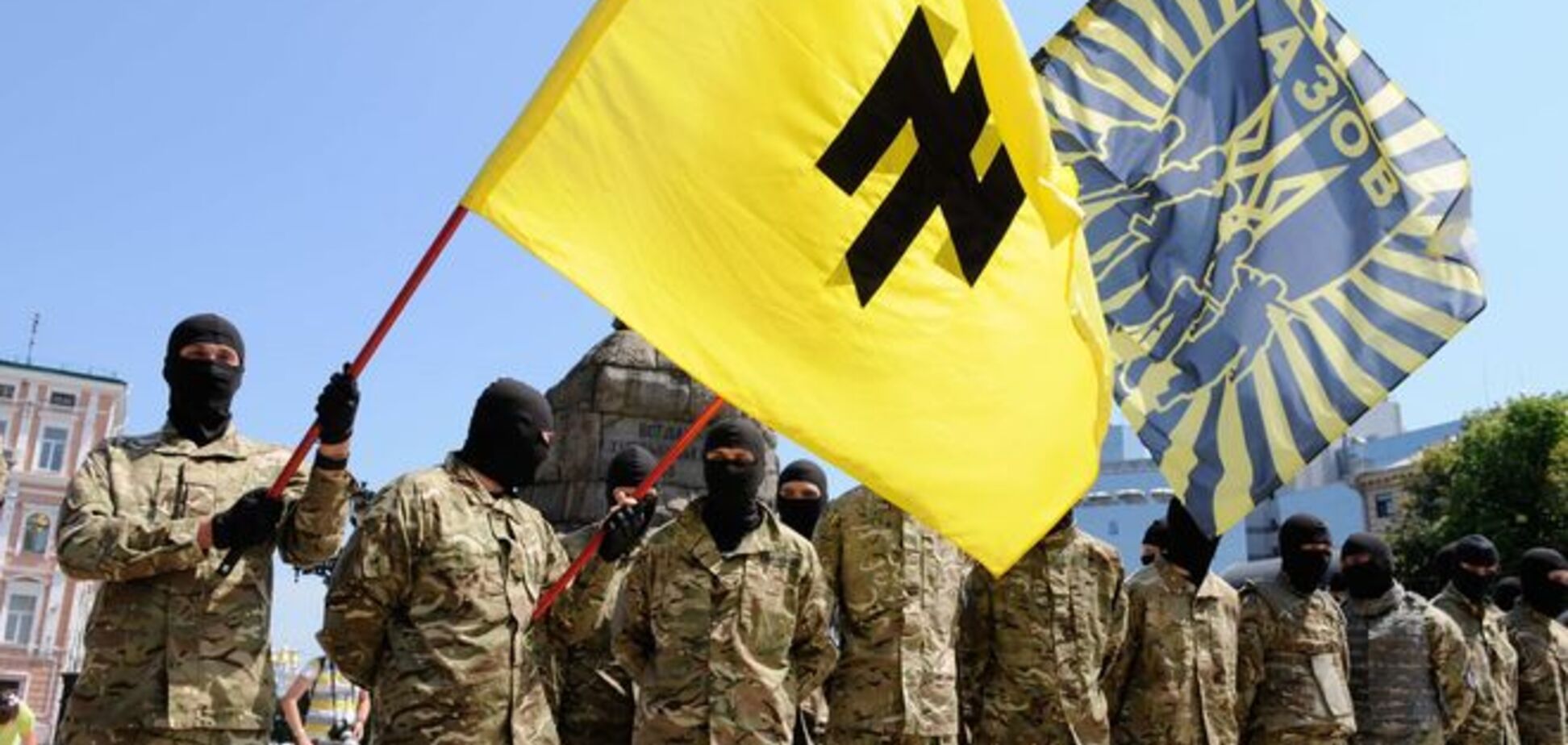 'Азов' согласился принять в свои ряды 'беженцев' из 'Правого сектора'