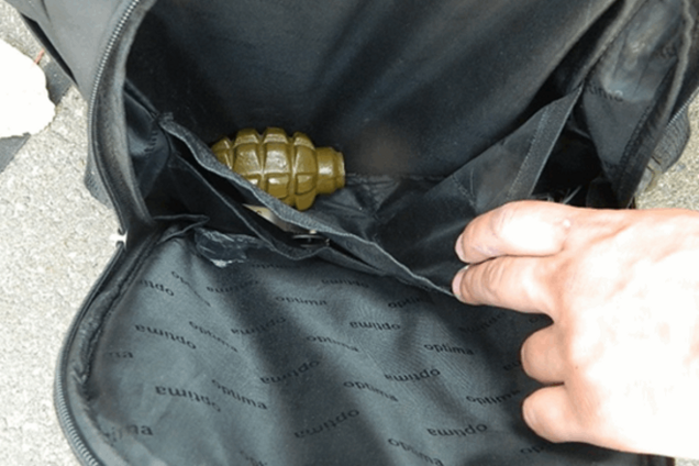 У Києві затримали грабіжника з гранатою і битою