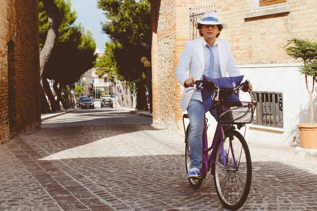 Итальянский учитель показал, какое задание на лето дал своим ученикам, и стал звездой сети