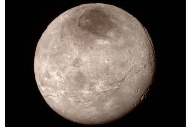 NASA обнаружило на спутнике Плутона космический 'Мордор'