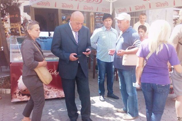 Гнев и крики: Москаль в первый же день попал в эпицентр скандала в Ужгороде, фотофакт