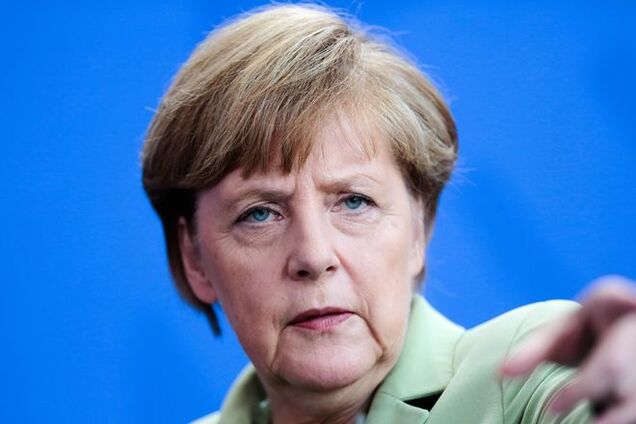 Меркель в прямом эфире довела девочку до слез: видеофакт