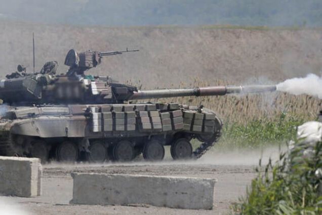 Террористы из танков обстреляли село на Донбассе, есть жертвы