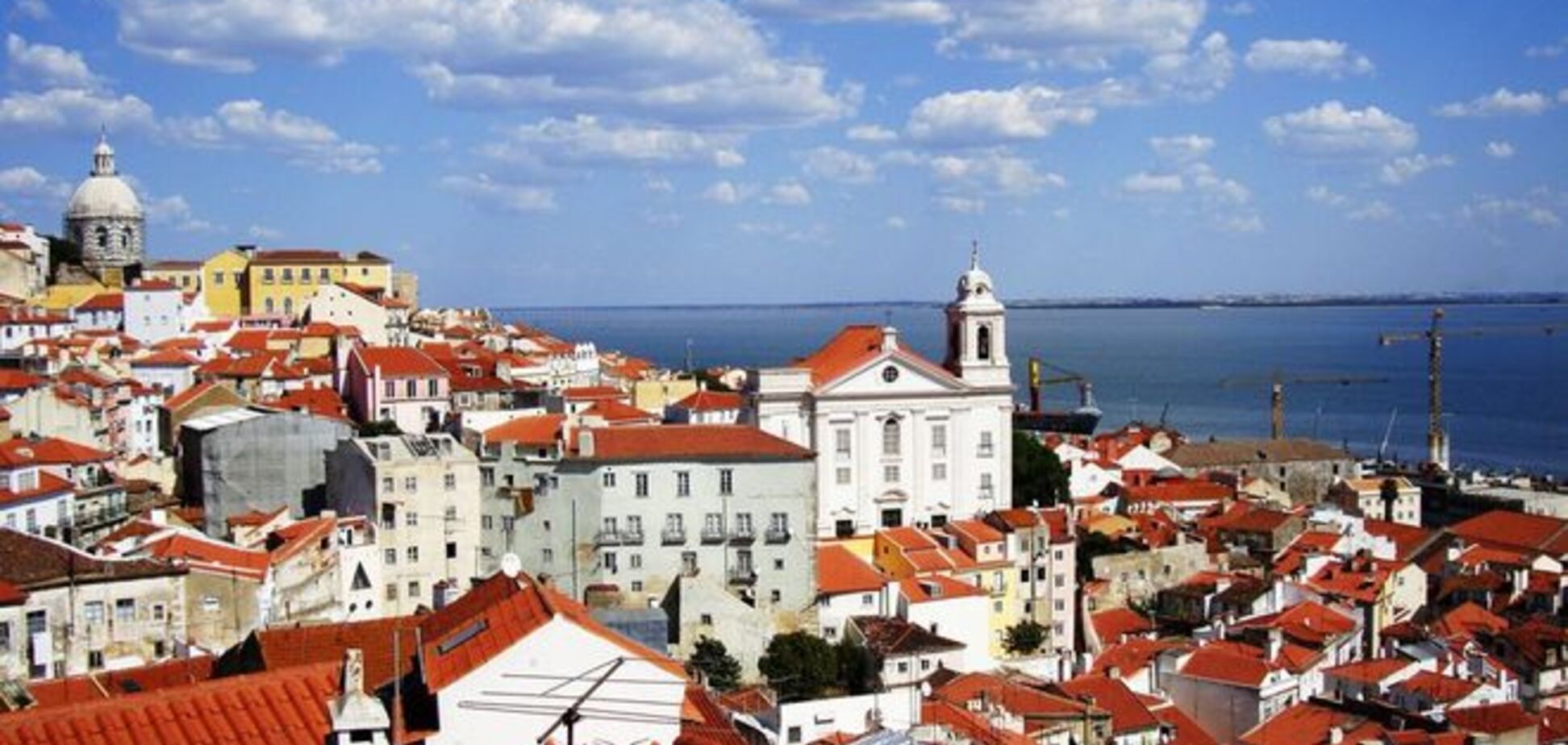 Португалия возобновила выдачу 'золотых' миграционных виз