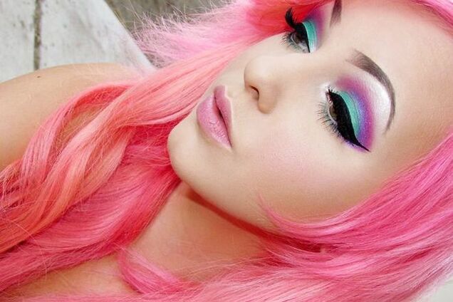 20 смелых девушек, доказавших, что яркий макияж - это красиво