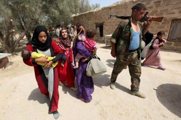 СМИ: ИГИЛ прикрывается десятками тысяч мирных людей