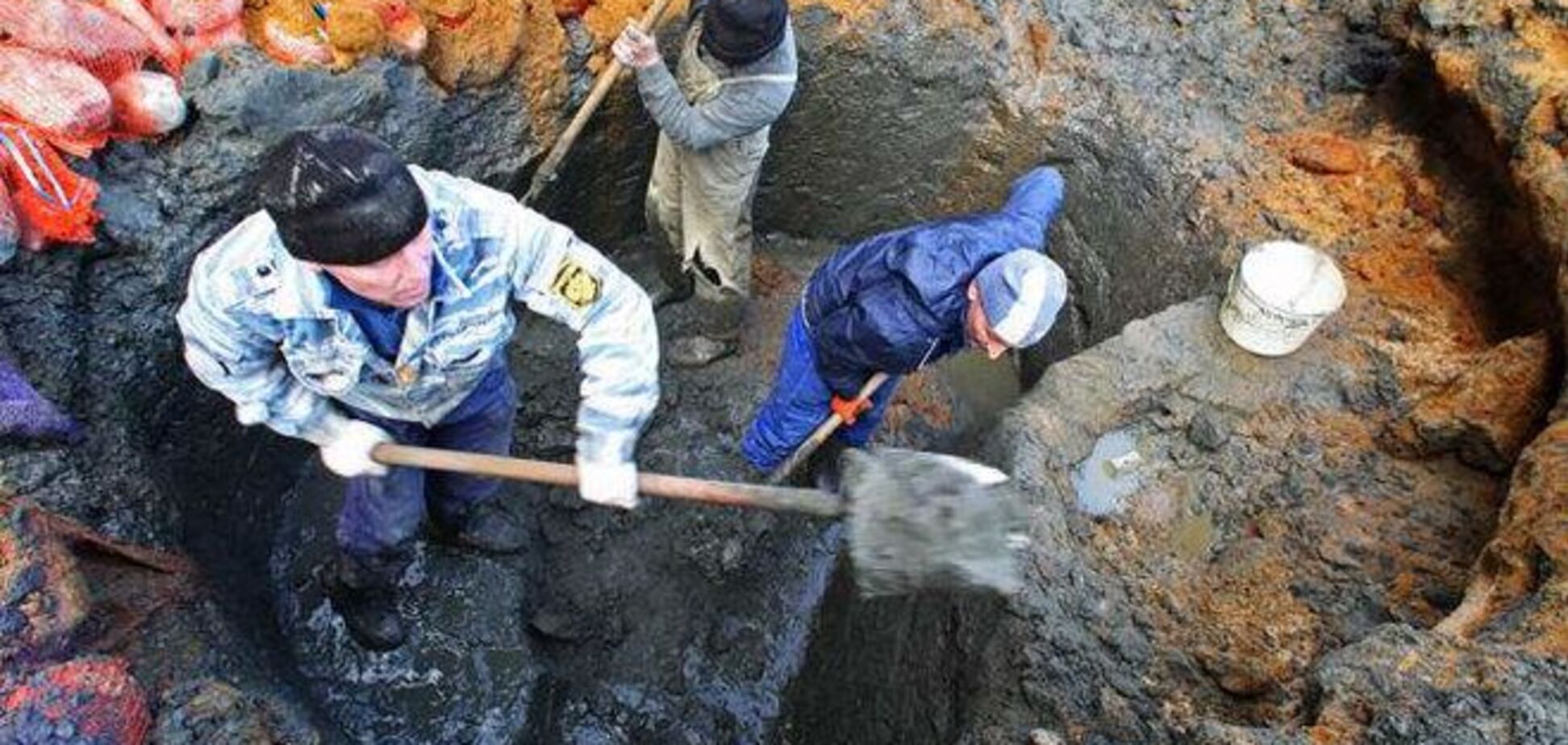 Мінприроди відкликає всі дозволи на видобуток бурштину 