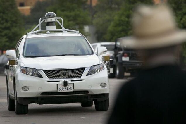 Самоуправляемое авто Google попало в ДТП: есть пострадавшие