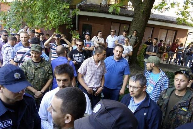 На выборах в 205 округе зафиксированы новые факты подкупа избирателей