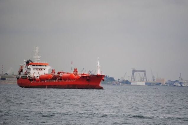 Турецьке судно розлило олію в лимані на Миколаївщині