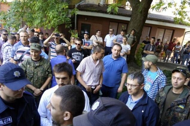 Олейник объяснил, кто стоит за конфликтами в Мукачево и на 205 округе