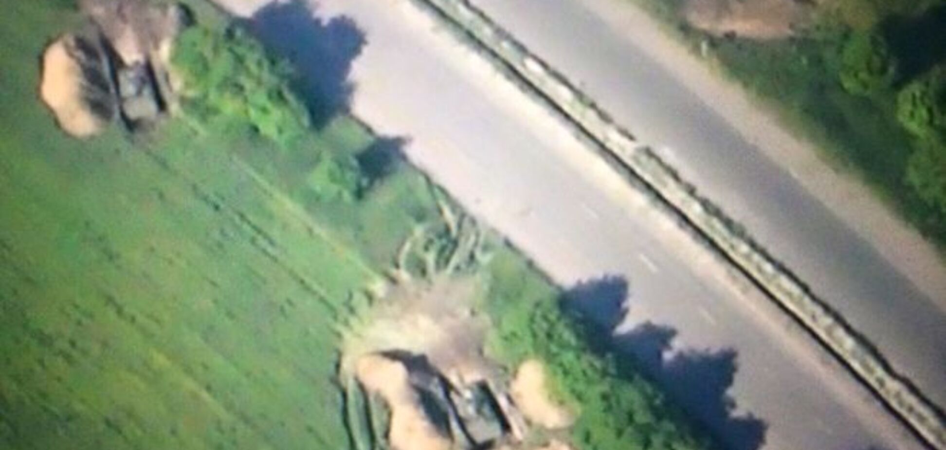 Як терористи 'ДНР' важку техніку 'відводять': фотофакт