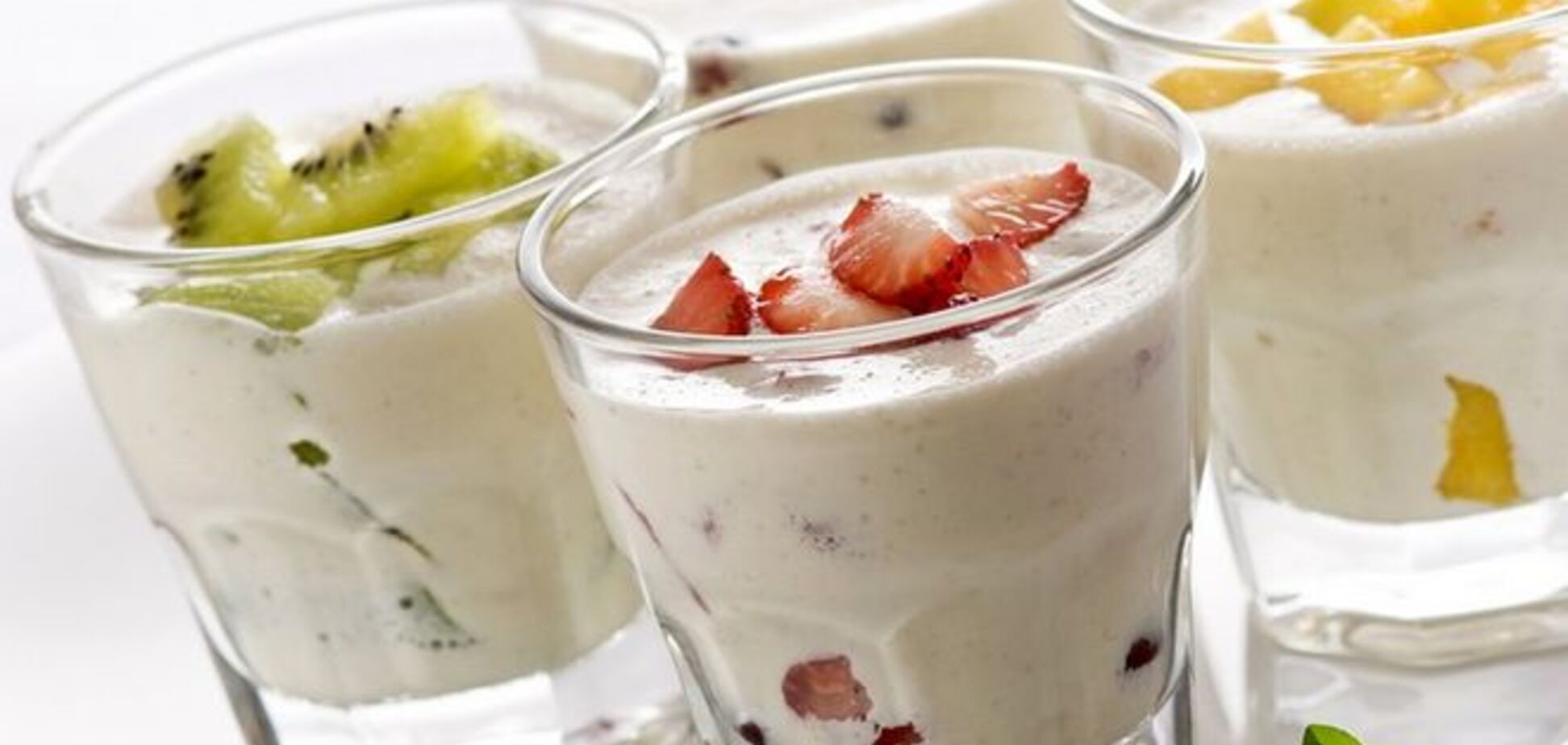 Вкусные кефирные коктейли для похудения: 3 простых рецепта