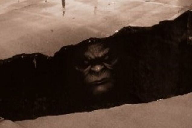 У Харкові через зливу утворилася нереальна 'чорна діра': опубліковані фото і фотожаби