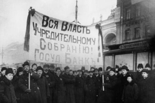 Из-за Крыма россиянин попросил заодно проверить законность образования СССР