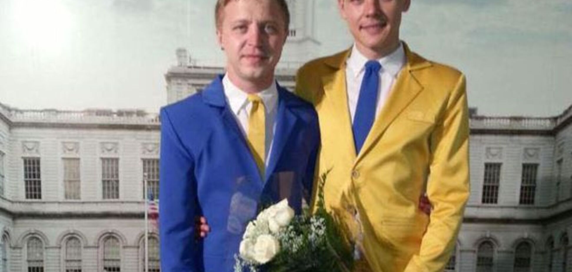В Нью-Йорке поженилась 'жовто-блакитна' гей-пара из Украины: фотофакт
